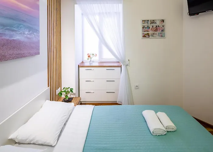 Cozy Center Apartman *